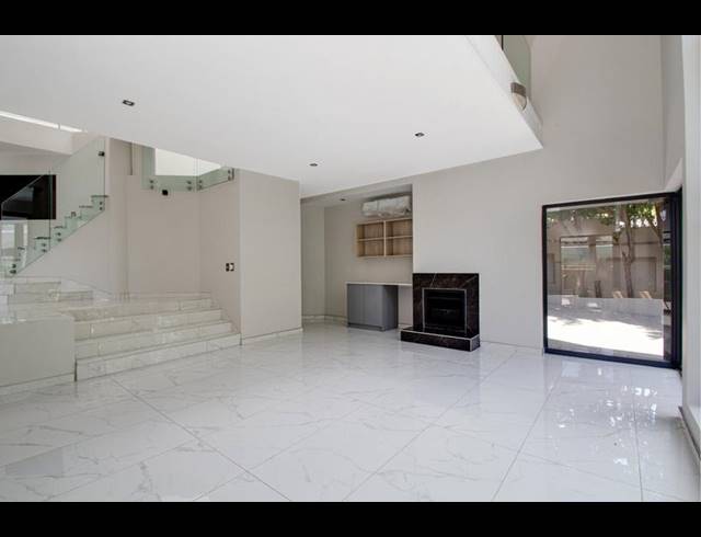 4 BEDROOM HOUSE FOR SALE IN DAINFERN GOLF ESTATE